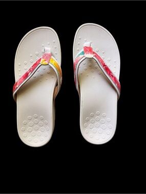 NWOT Vionic Pacific High Tide Platform Flip Flop Sandals with Rainbow Trim